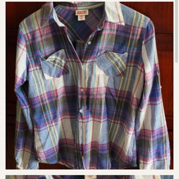 Two tops SOLD - Picture 3 of 4