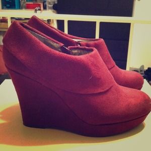 Mossimo Maroon Wedge