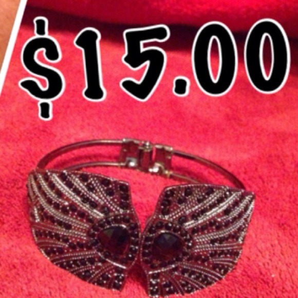 Statement bracelet - Picture 3 of 4