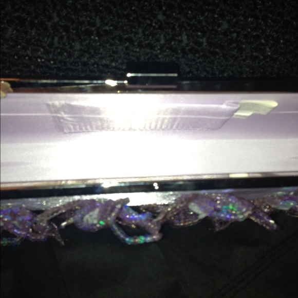 Satin Lavender Clutch with Chain - Picture 3 of 4