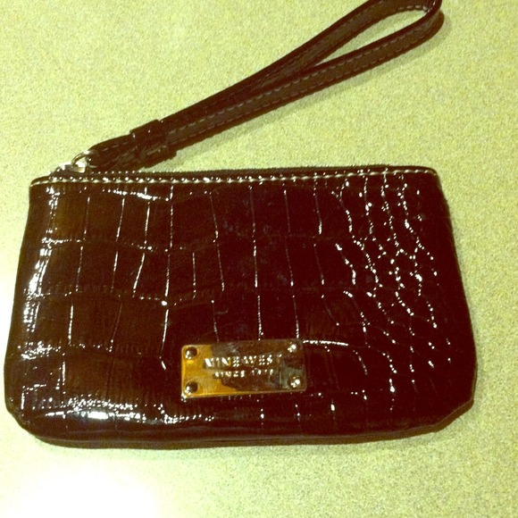 Nine West Wristlet