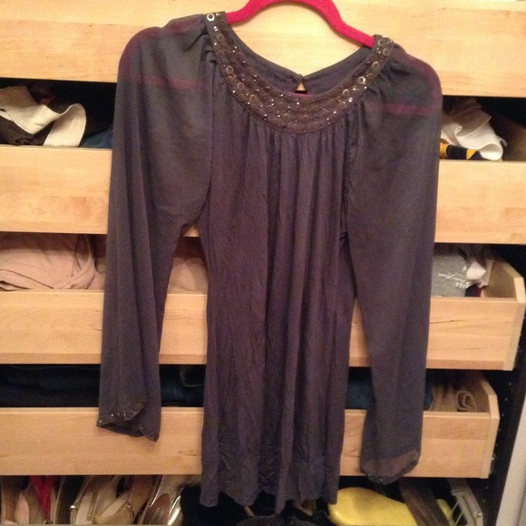 Chic rhinestone blouse with sleeves