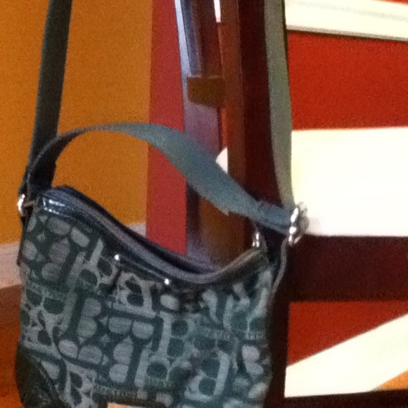 Colors of Benneton hunter green shoulder bag