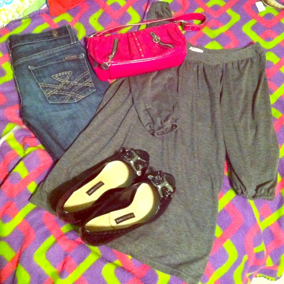 SOLD Gray sparkly top
