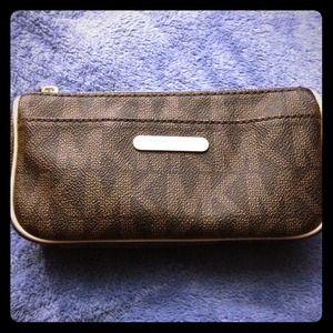 Michael Kors make up bag
