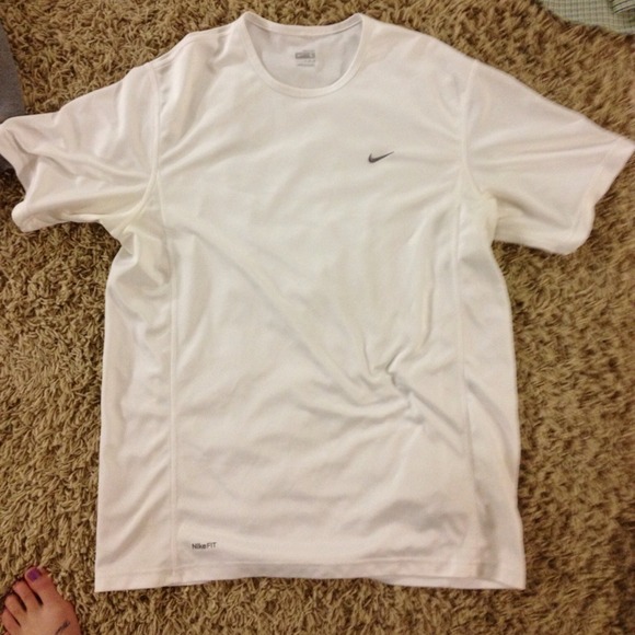 Mens Nike dry fit shirt