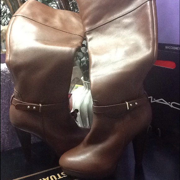 Colin Stuart Brown Leather Boots - Picture 2 of 2