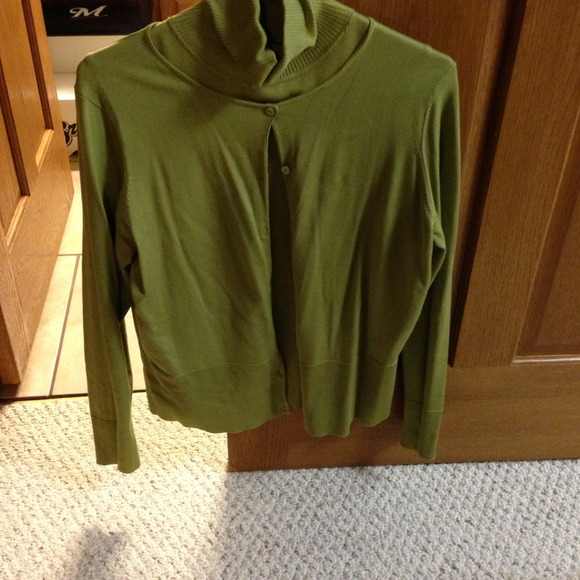 Lime green tneck with jacket-perfect for layering! - Picture 1 of 3