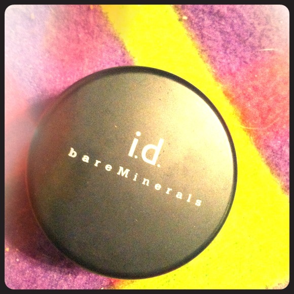 SOLD 🌷bareminerals fair powder🌷