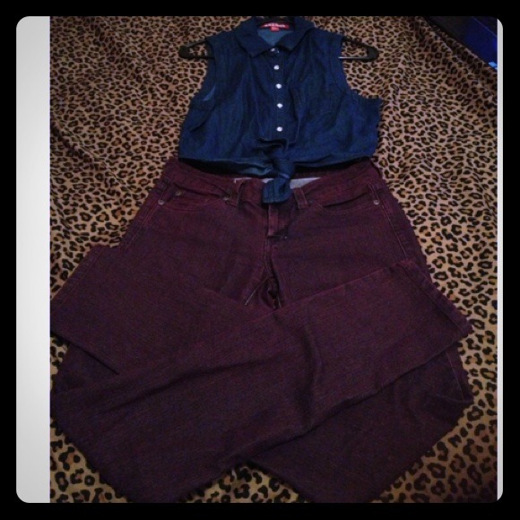 🚨SOLD🚨 Purple/maroon colored skinny pants