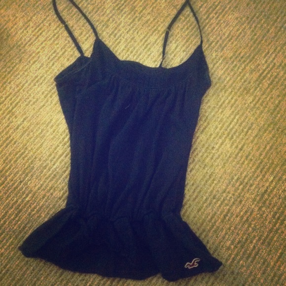 Hollister tank with bottom ruffle - Picture 1 of 1