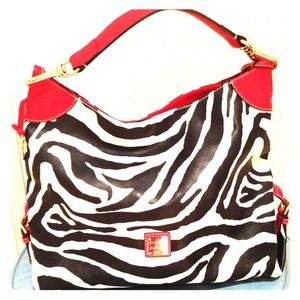 🚩SALE 🚩AUTHENTIC Dooney & Bourke Zebra purse!