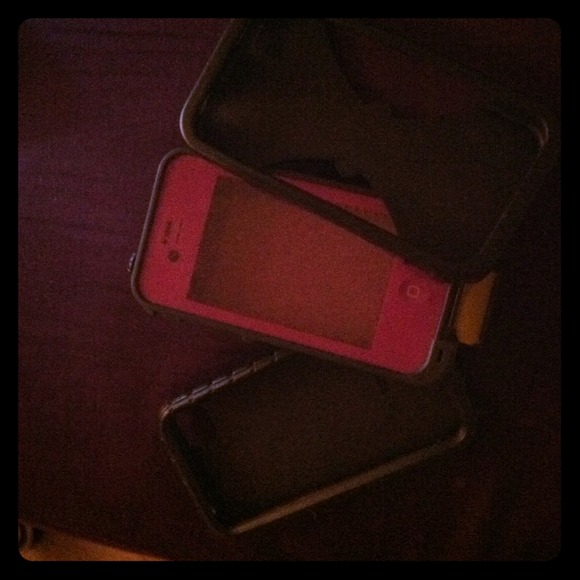 iPhone 4S phone cases