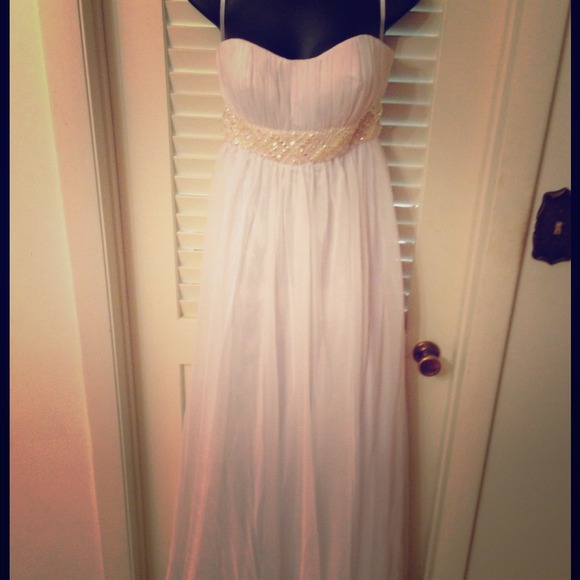 White beaded dress/gown💲🅰LE price drop!!