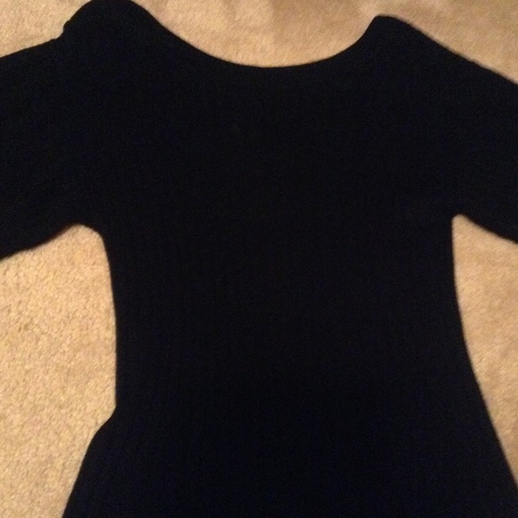 ⛔TRADE⛔ Marciano off the shoulder sweater dress - Picture 2 of 3