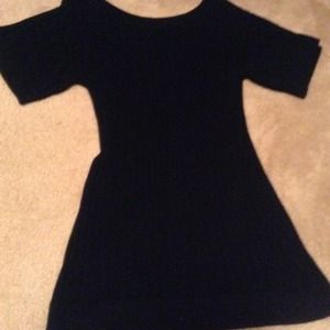 ⛔TRADE⛔ Marciano off the shoulder sweater dress