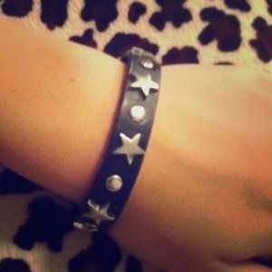 🚫SOLD🚫Black bracelet with silver star
