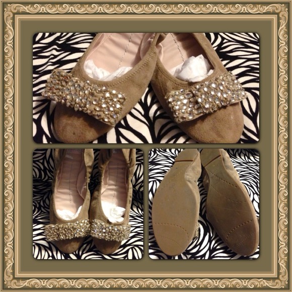 💄Beautiful ballerina flats by dolce vita💄