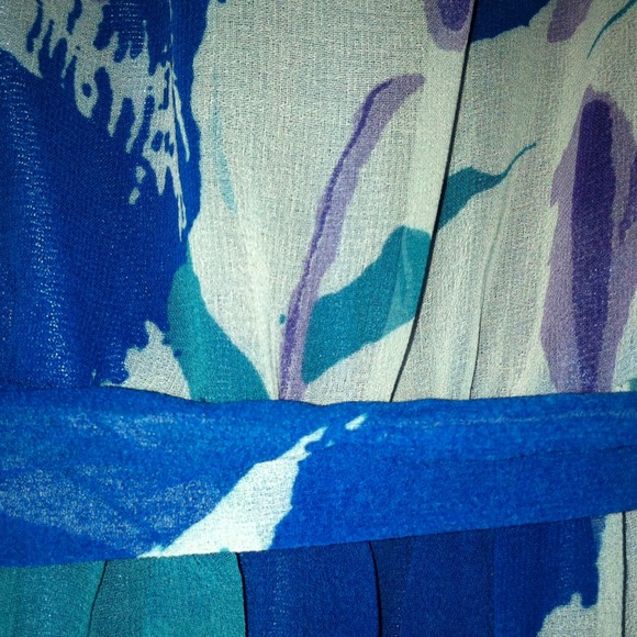 Tunic in summer tones of blues and lavenderw/Belt - Picture 2 of 2