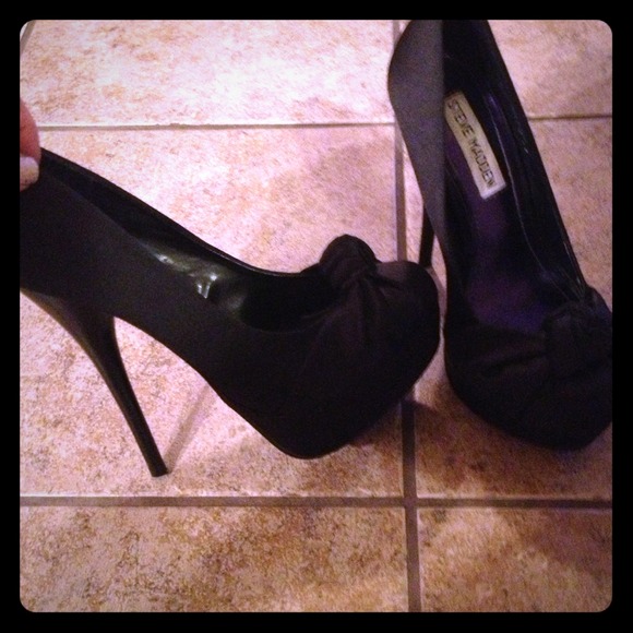 Black Steve Madden heels