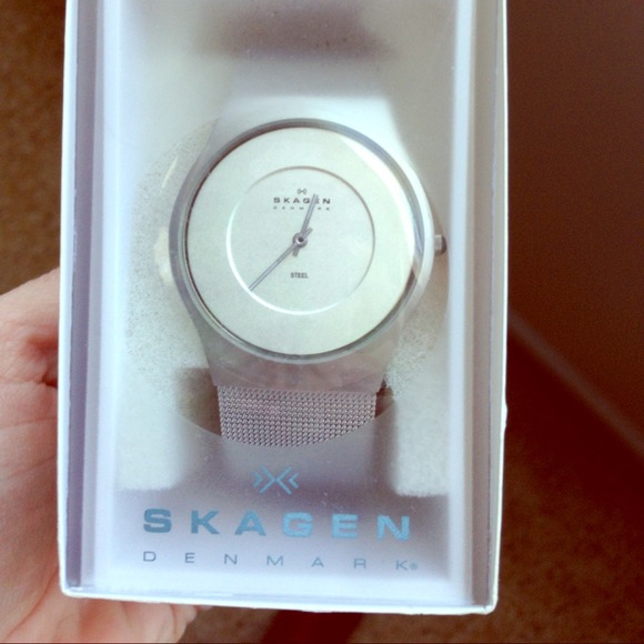 Skagen - NWB -steel watch