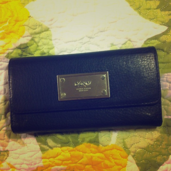💥SOLD💥 DKNY black soft leather wallet.