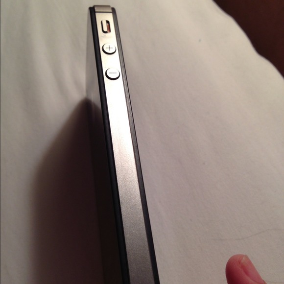 SOLD ๐ช๐ฆI phone 4 16gb. Black - Picture 3 of 4