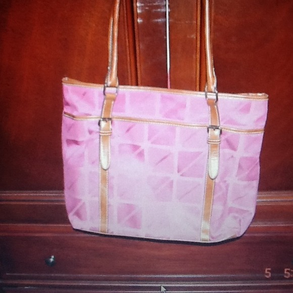 Pink tote