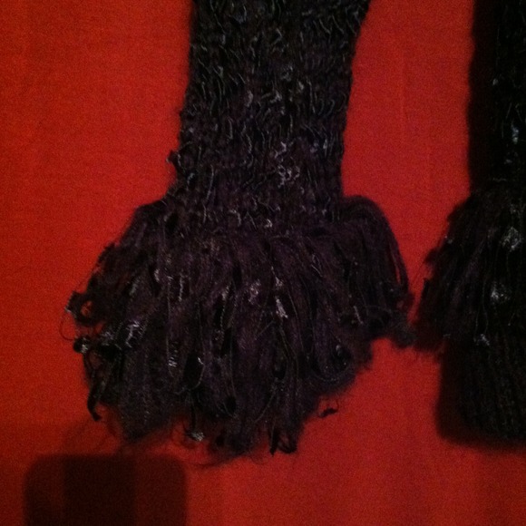 Sweater Deep Navy Lacey knit embellishments Classy - Picture 2 of 3