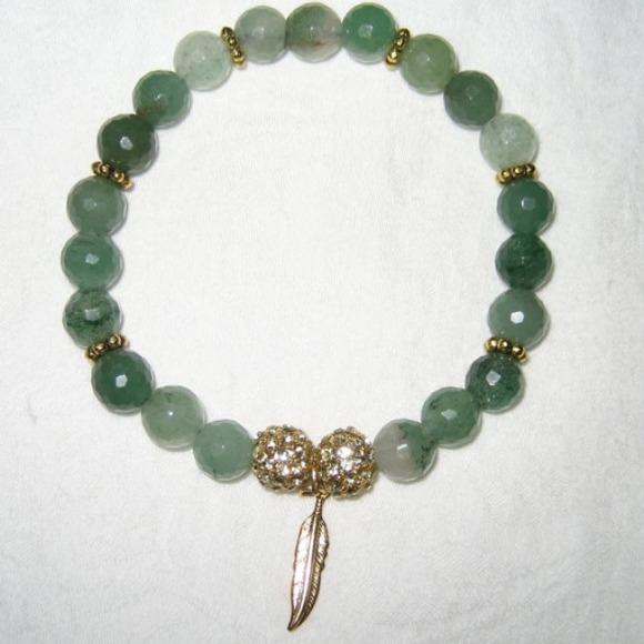 ‼️❌SOLD❌‼️Green Jade Crystals Leaf Charm Bracelet