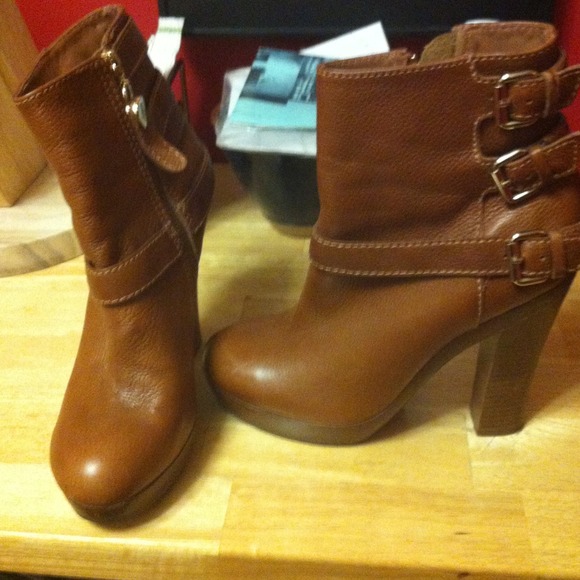 Juicy Couture platform booties!