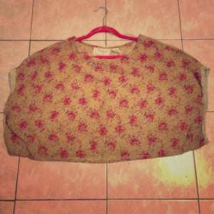 Blossom pattern shirt.