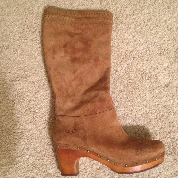 HOLD....Authentic Ugg tall Sabrina boots