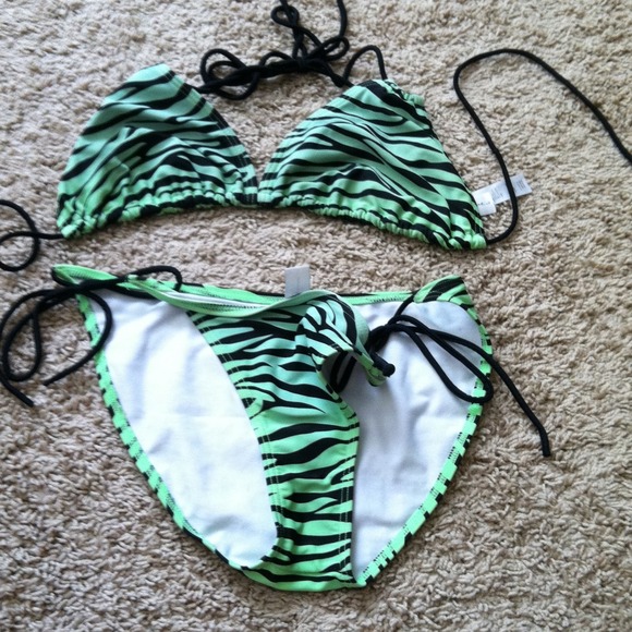 Forever 21 bathing suit