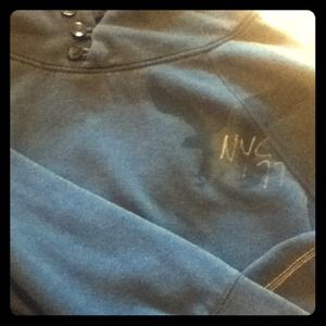 American eagle hooded sweatshirt