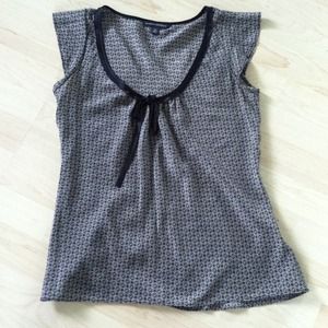 Black and white patterned top