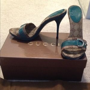 Gucci monogram sandal heel