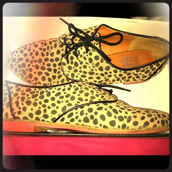 Stylish and Chic Dolce Vita Cheetah Loafers sz 8.5