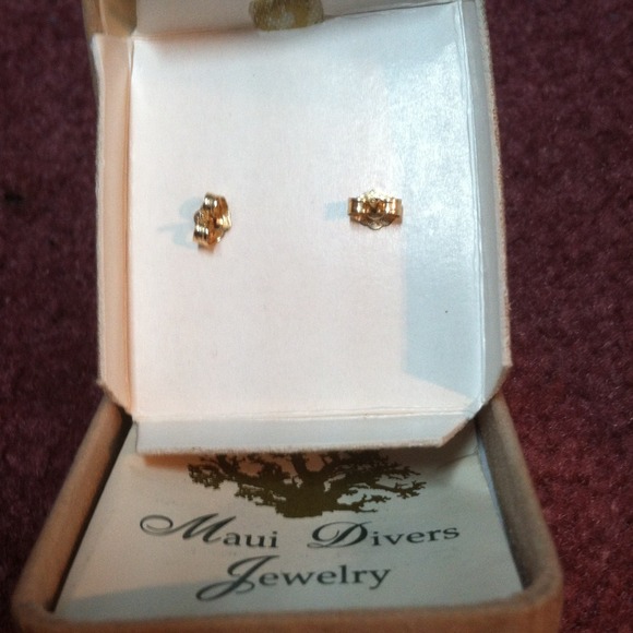 traded.   REDUCED********Black Pearl Earrings - Picture 3 of 4