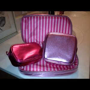 Traded!! VS make-up bag 3 pc set NWT