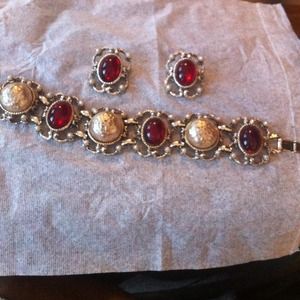 Vintage bracelet with earing!