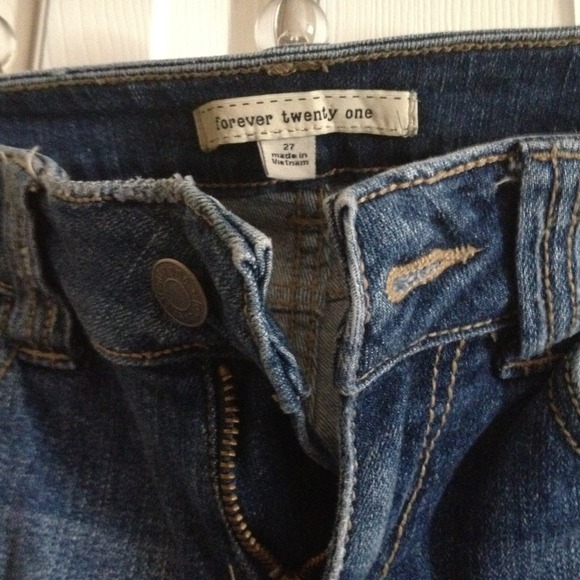 size 27 tattered jeans - Picture 2 of 4