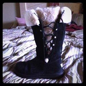 *CLEARANCE ONLY FOR TODAY* Authentic UGG boots