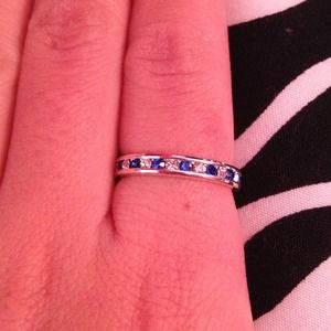 Beautiful silver ring with stones