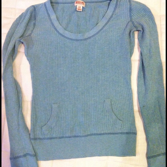 🎀Blue thermal top!🎀