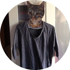 Loose half sleeve top