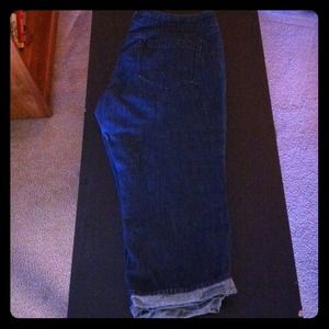 Sold 🔴 Denim drawstring cuffed Capri pant