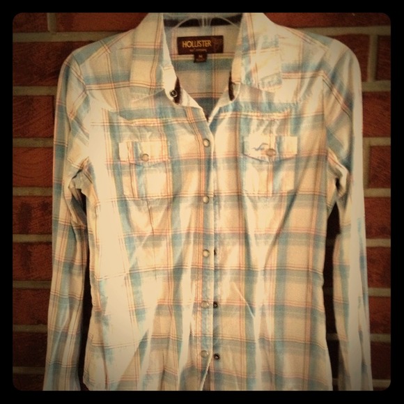 📍📍SOLD📍📍Hollister long sleeve shirt. Size med