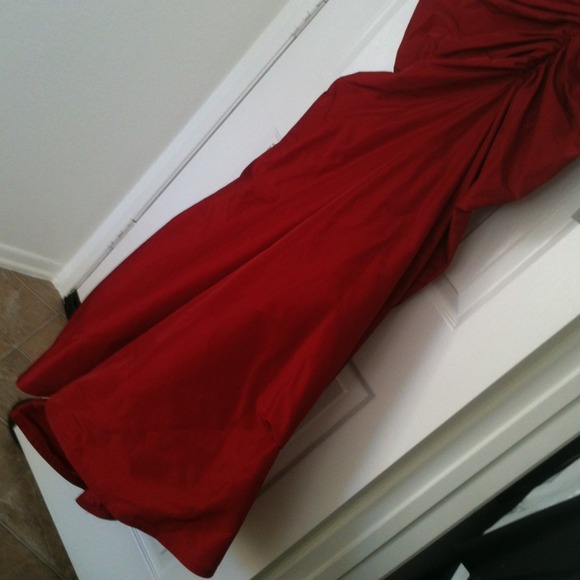 Ruby 100% poly - Picture 3 of 4