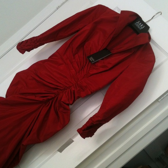 Ruby 100% poly - Picture 4 of 4